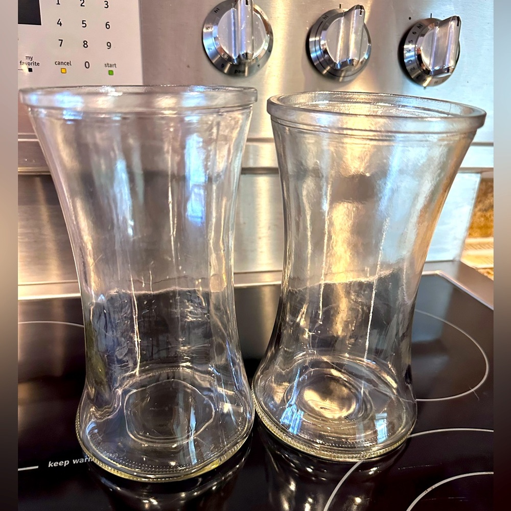 Lot Of 2 Clear Glass Flowers Vases Home Decor 7.5” Tall